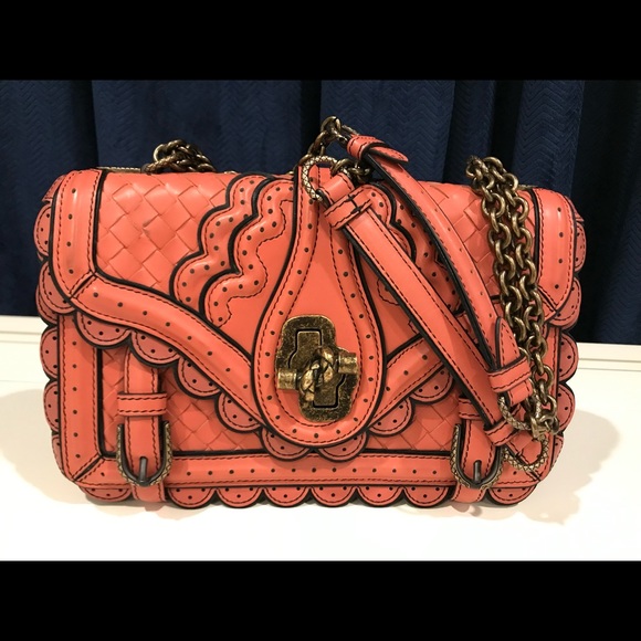 Bottega Veneta Handbags - Bottega Veneta Purse INTRECCIATO CITY KNOT BAG